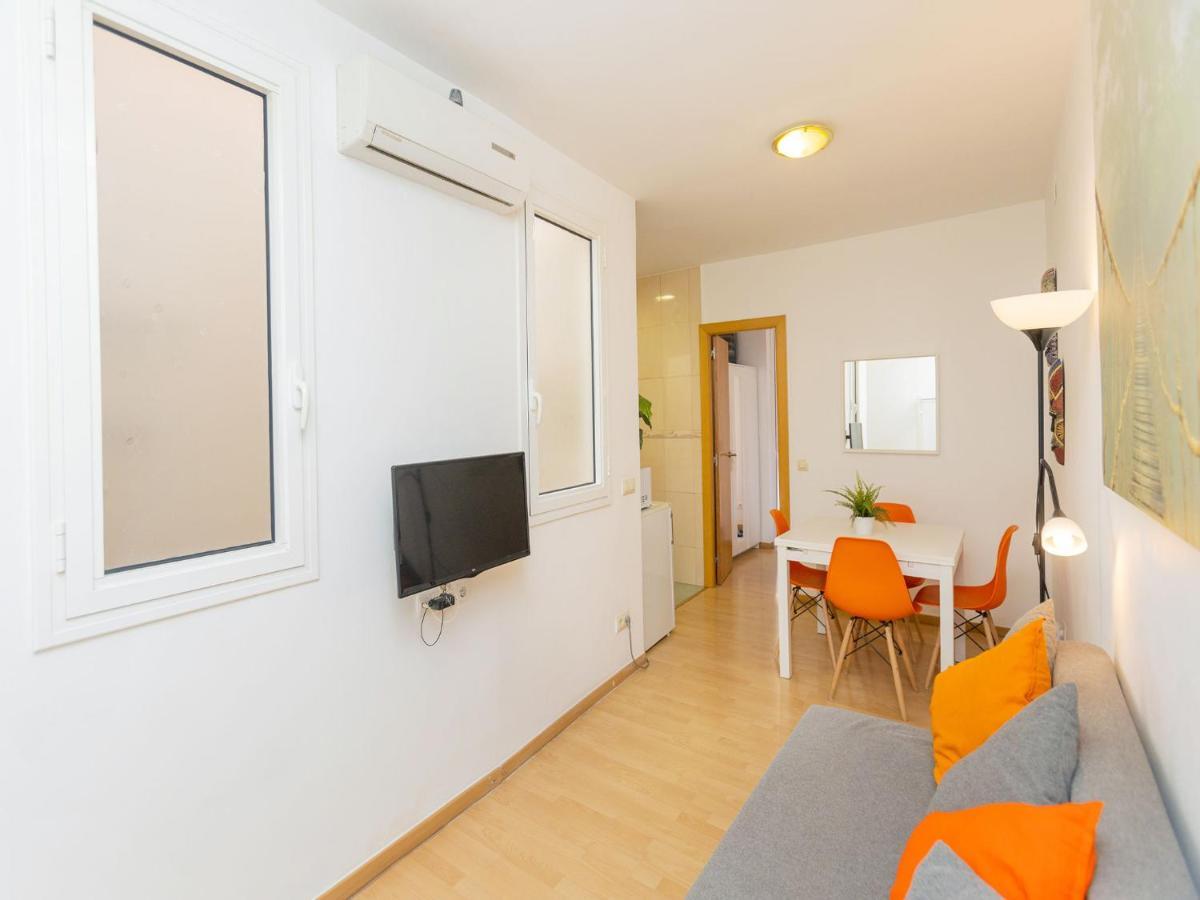 Apartment Eixample Dret Sagrada Familia By Interhome Барселона Экстерьер фото